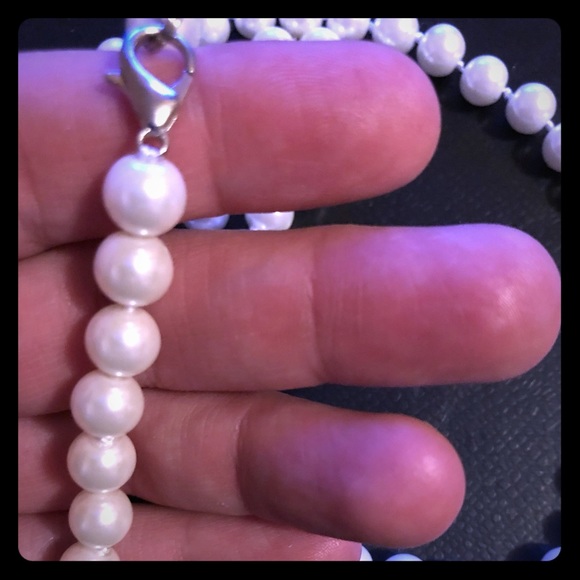 Pearl Necklace - Picture 2 of 2